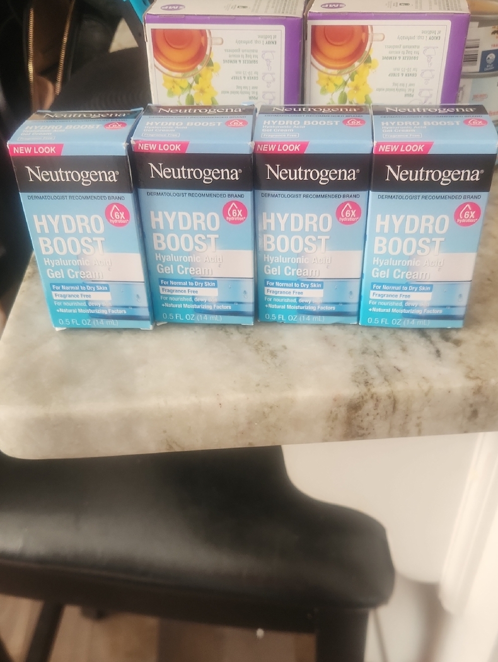 Neutrogena Hydro Boost Gel Cream - Blue and White Boxes (Lot of 4)